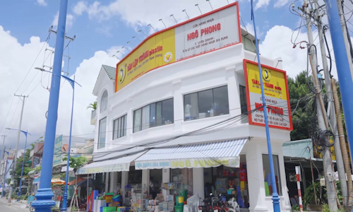 Cần tuyển nhân viên bán hàng tại Showroom